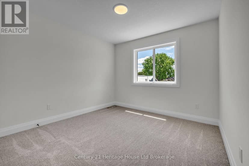 54 Park Row — photo 16 of 24