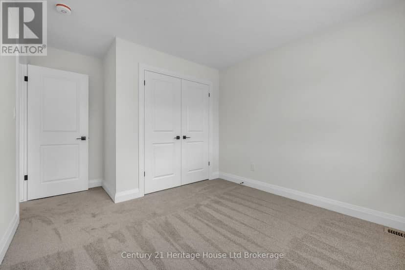 54 Park Row — photo 17 of 24