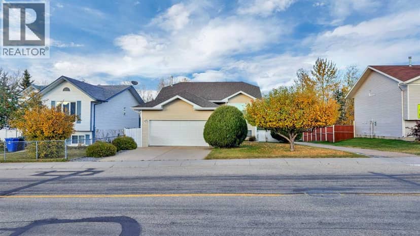 6411 54 Street, Rocky Mountain House, photo 2