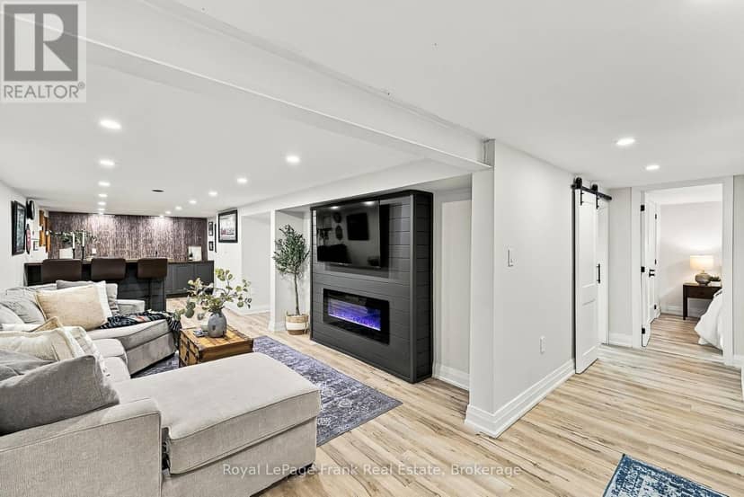 588 Walsh Drive — photo 37 of 40