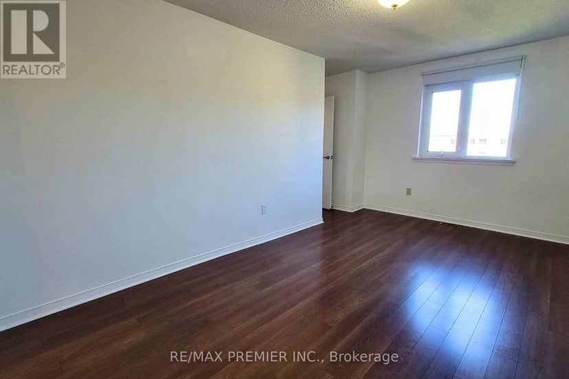 345 - 4005 Don Mills Road — photo 16 of 32