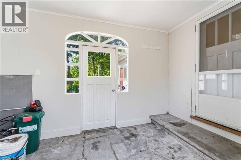 1537 GREGORY Road — photo 37 of 40