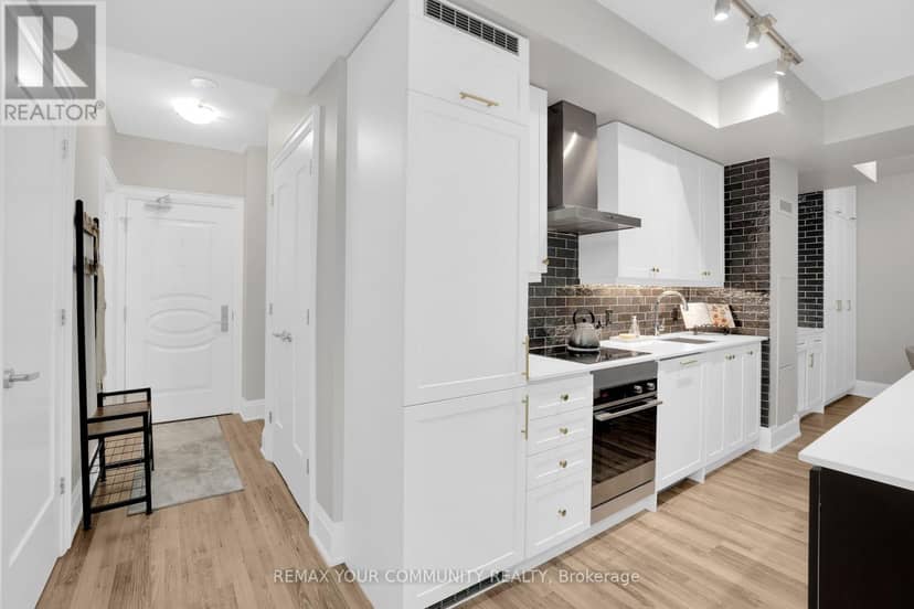 523 - 9085 Jane Street, Vaughan, photo 3