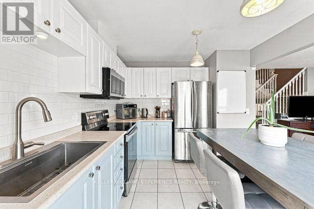 121 - 800 West Ridge Boulevard — photo 5 of 26
