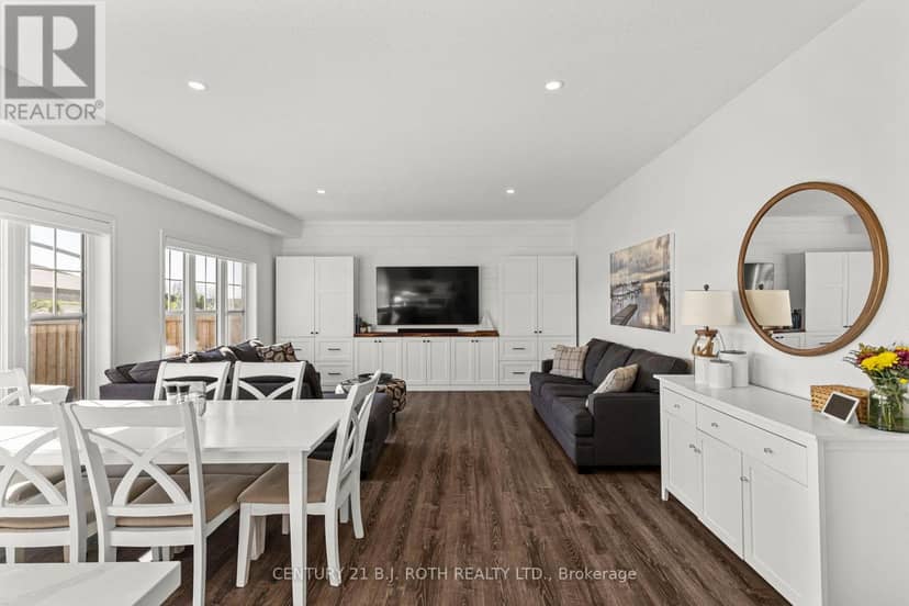 32 Sandhill Crane Drive — photo 10 of 38