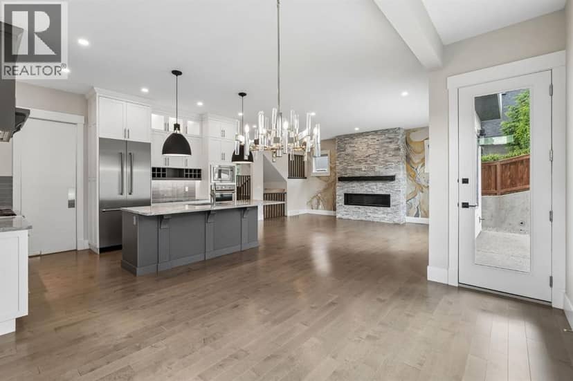 1012 17 Street NW — photo 16 of 40