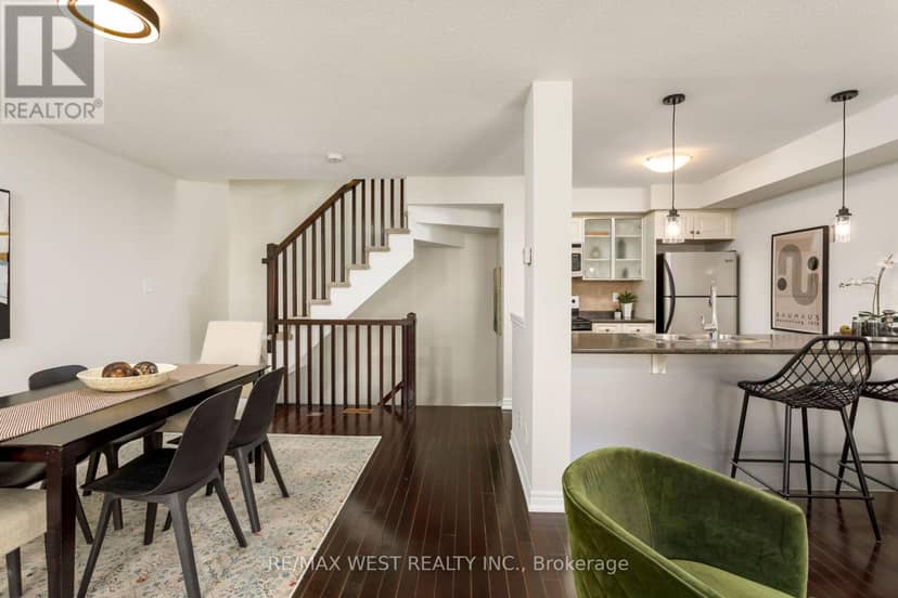 628 Bibby Common, Burlington, photo 7