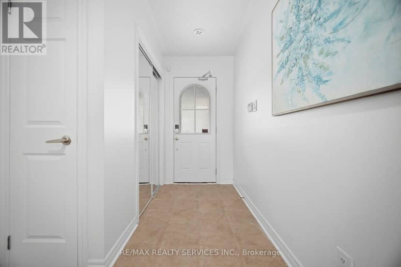42 - 7 Cedar Lake Crescent, Brampton, photo 5