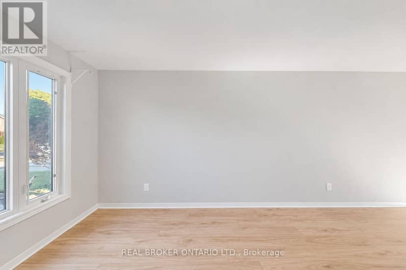 33 Fountainbridge Drive, Caledon, photo 3