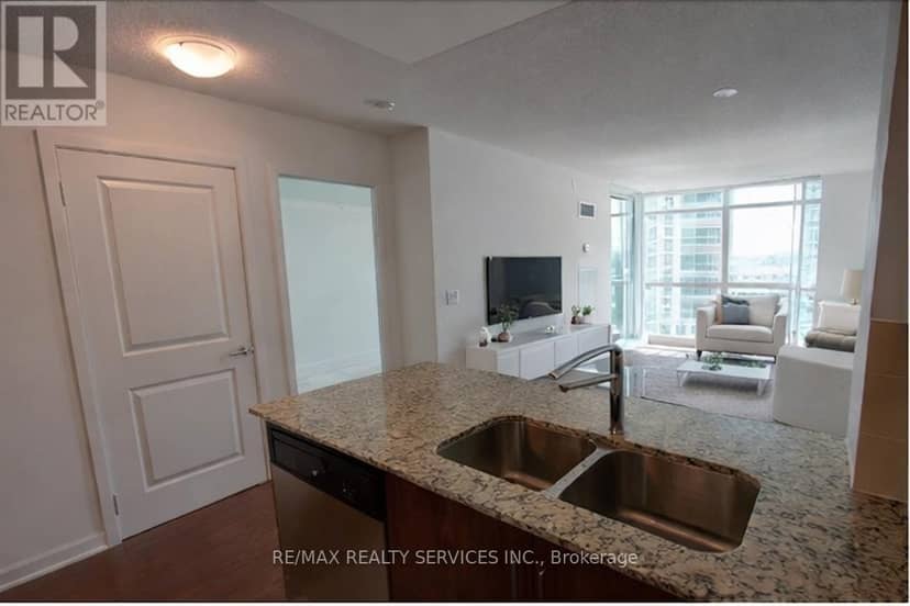811 - 205 Sherway Gardens Road — photo 5 of 15