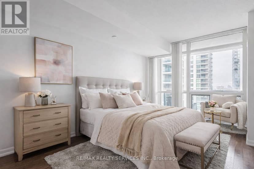 811 - 205 Sherway Gardens Road — photo 8 of 15