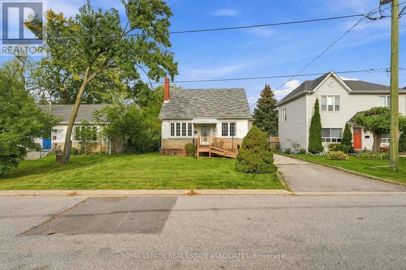 989 Pelham Avenue — photo 37 of 38