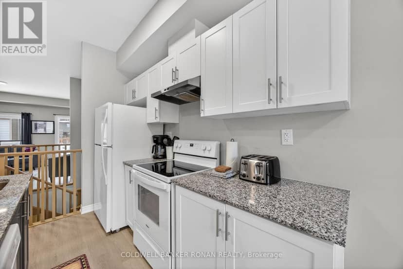 13 Winters Crescent — photo 13 of 33