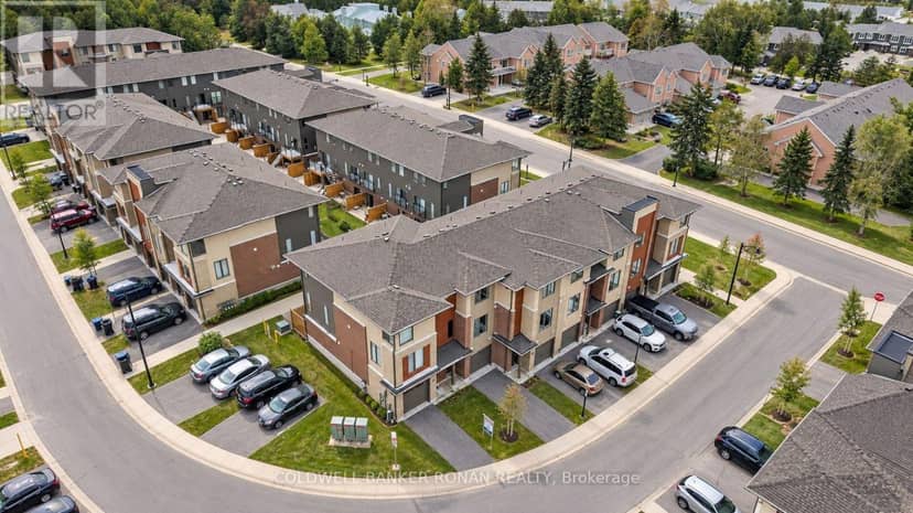 13 Winters Crescent — photo 1 of 33