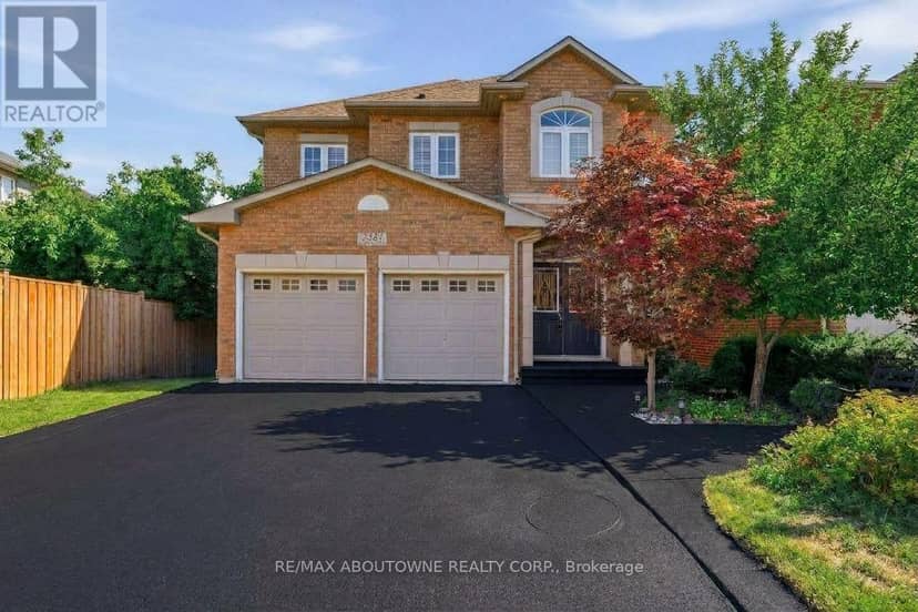 2381 Grand Oak Trail — photo 1 of 40