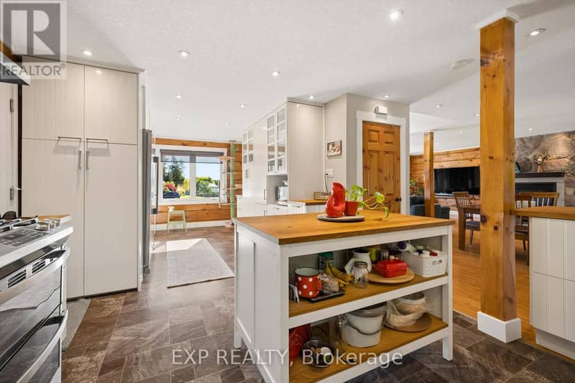 61 Spring Street — photo 25 of 40