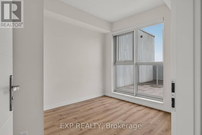 611 - 60 Frederick Street — photo 8 of 20