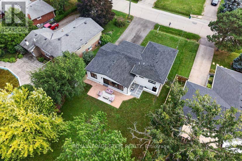 90 Lakeside Drive — photo 10 of 40