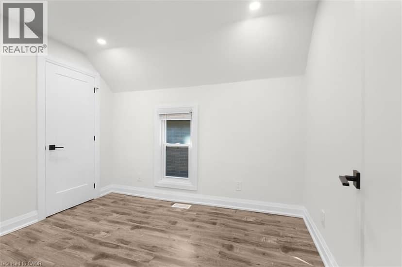 73 CLINTON Street — photo 27 of 39