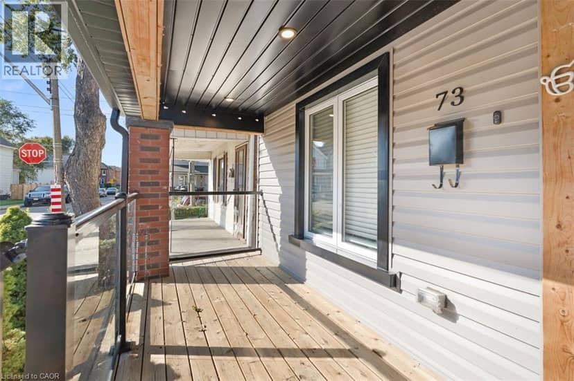 73 CLINTON Street, Hamilton, photo 3