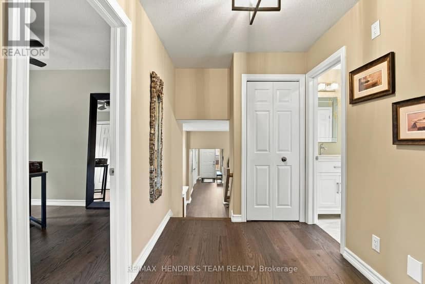 13 Timber Lane — photo 18 of 40