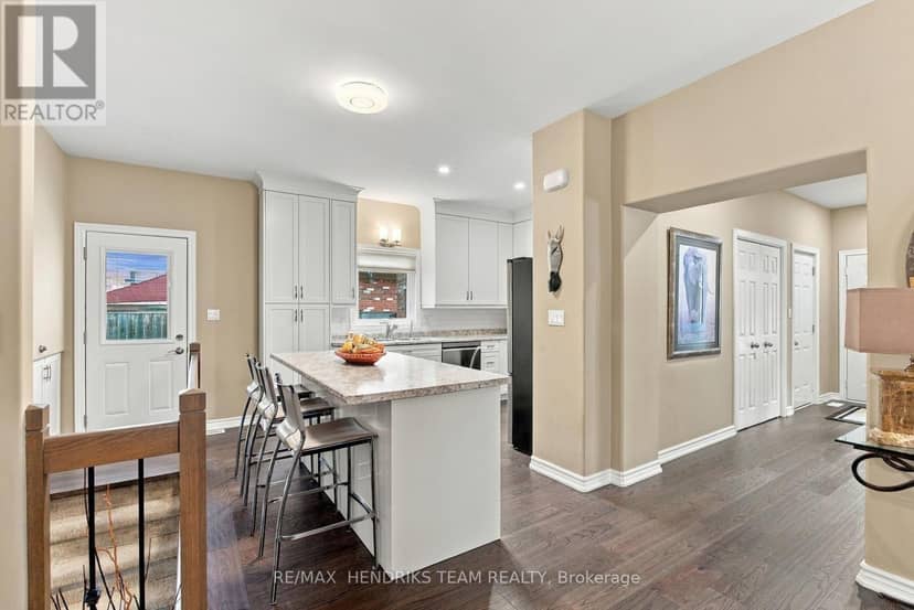 13 Timber Lane — photo 13 of 40