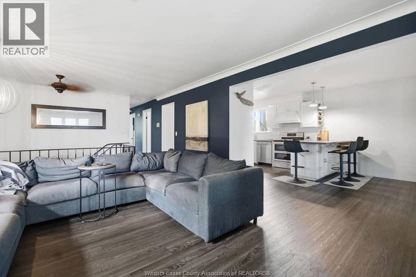 9952 St Clair Rd — photo 11 of 40