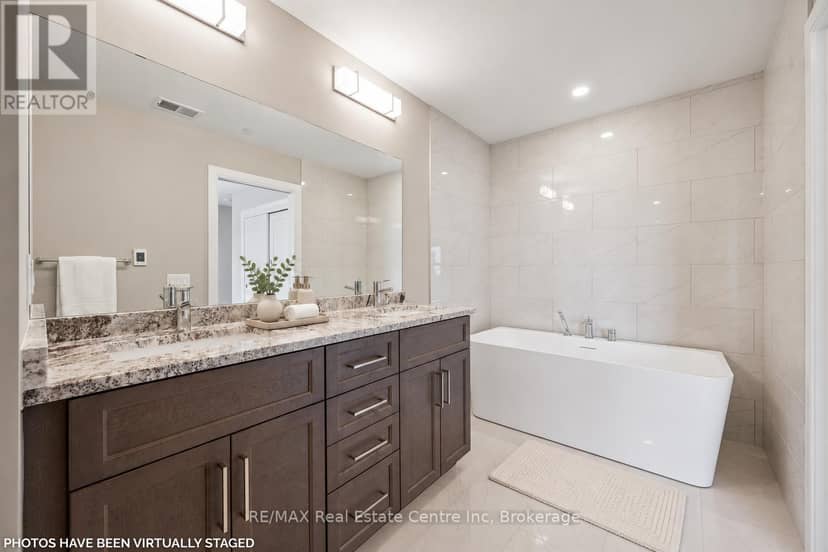 1104 - 71 Wyndham Street S — photo 31 of 40
