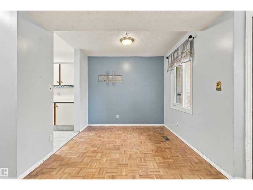 10619 Beaumaris Rd NW — photo 13 of 40