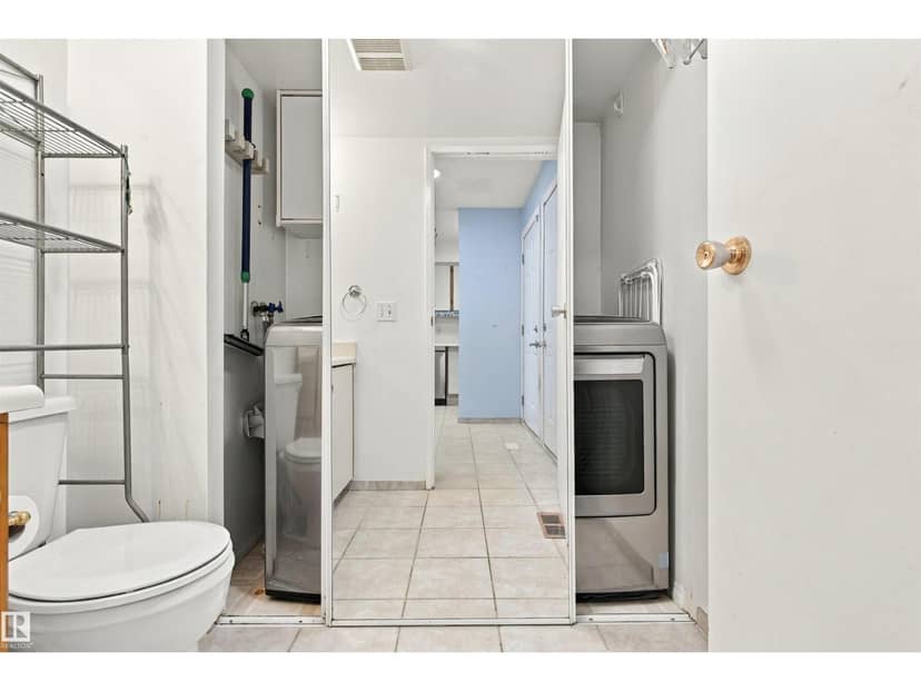 10619 Beaumaris Rd NW — photo 19 of 40