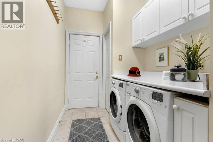 375 N GEORGE Street N Unit# 1 — photo 11 of 40