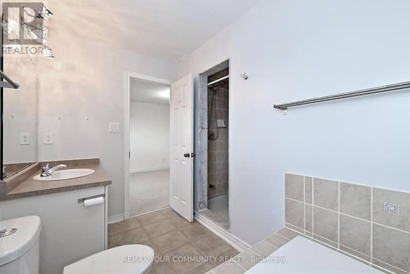 73 Laurendale Avenue — photo 38 of 40