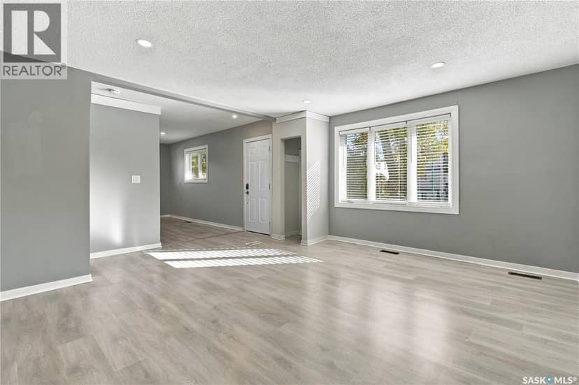 328 College AVENUE E, Regina, photo 5