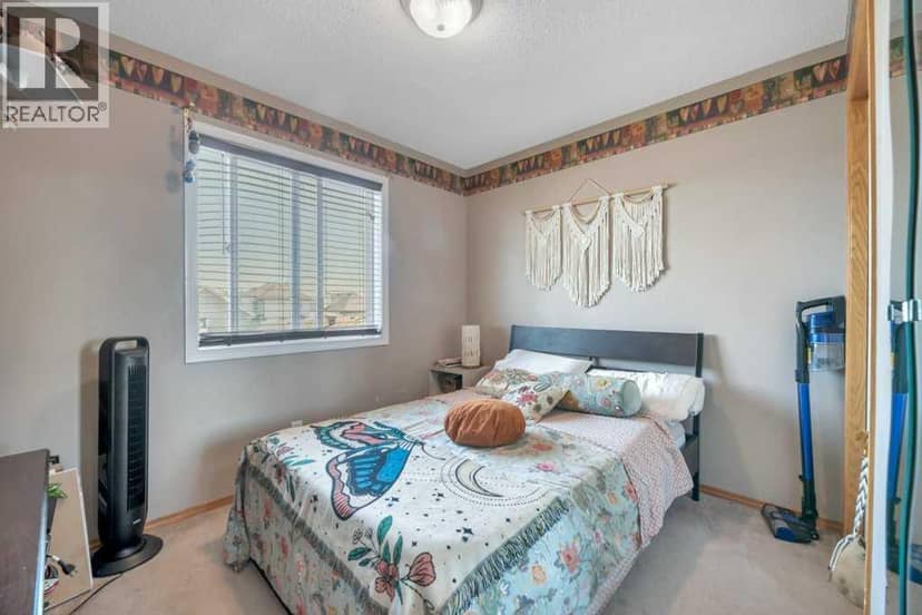 118 Tarington Close NE — photo 32 of 40