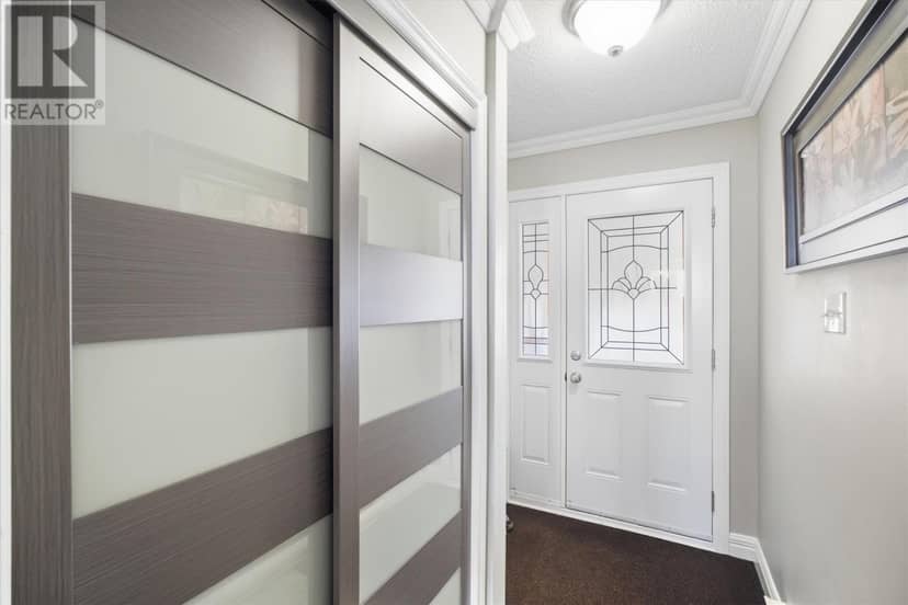 38 Donovan Street — photo 2 of 40