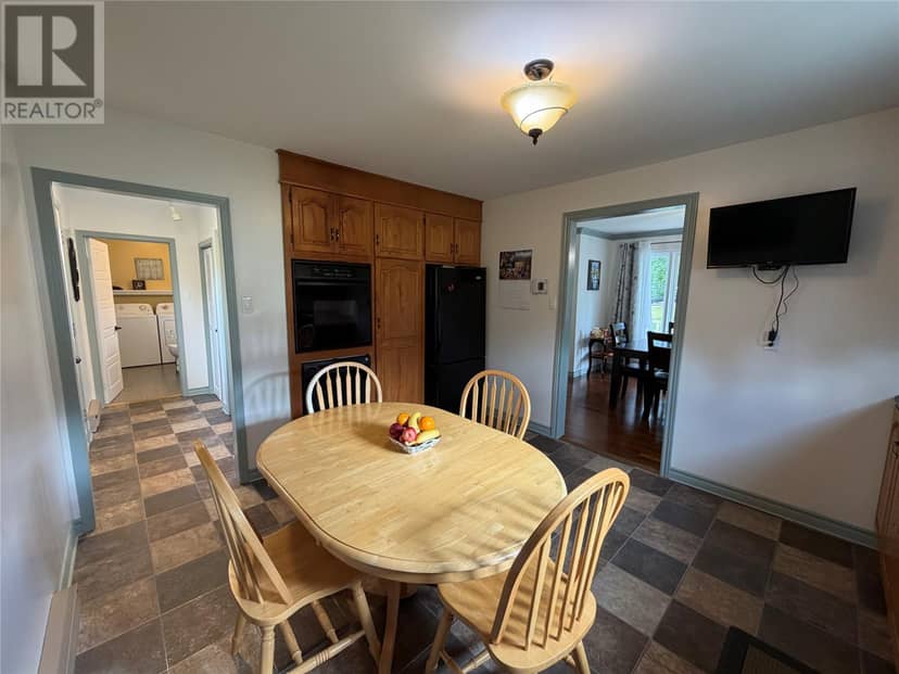 714 Harvey Street — photo 8 of 28
