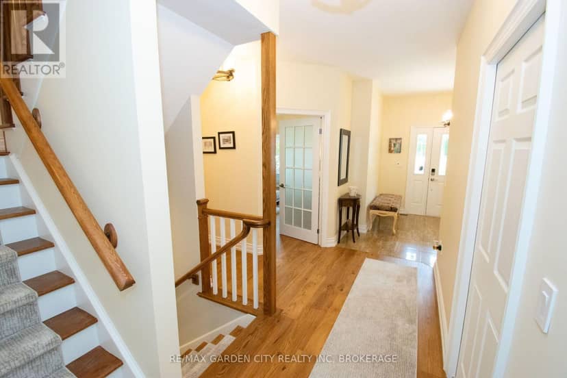 12 Power Glen Road — photo 8 of 40
