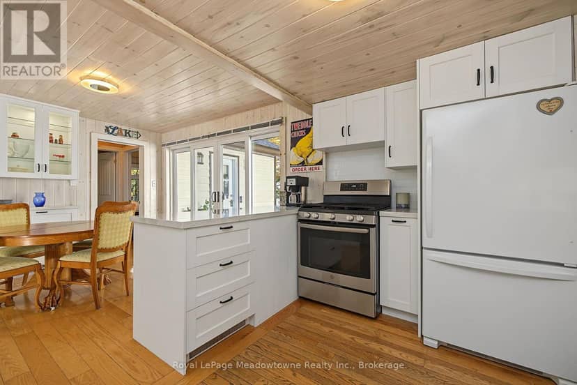 6 Channelview Road — photo 10 of 40