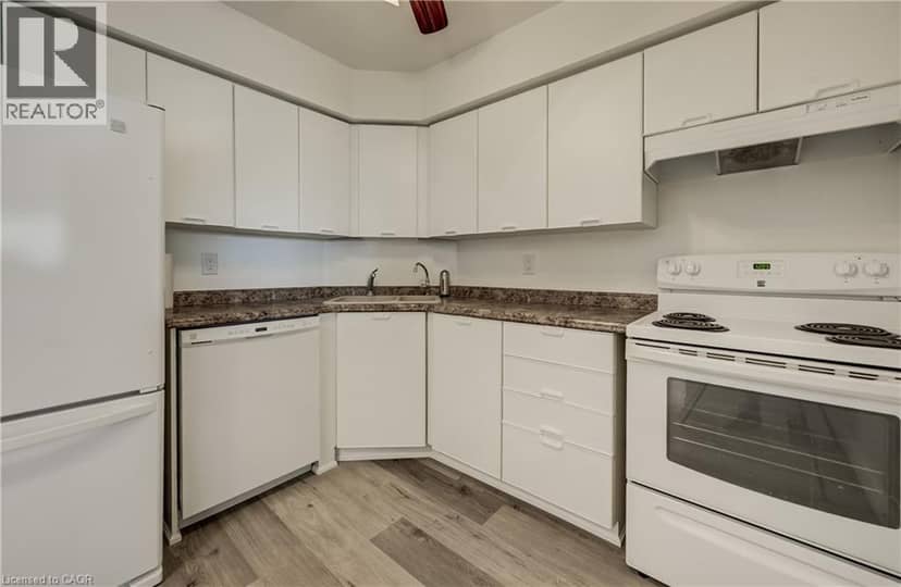 237 KING Street W Unit# 102 — photo 11 of 36