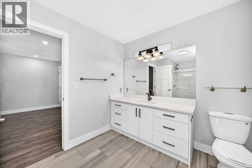 884 EAST CHESTERMERE Drive — photo 34 of 40