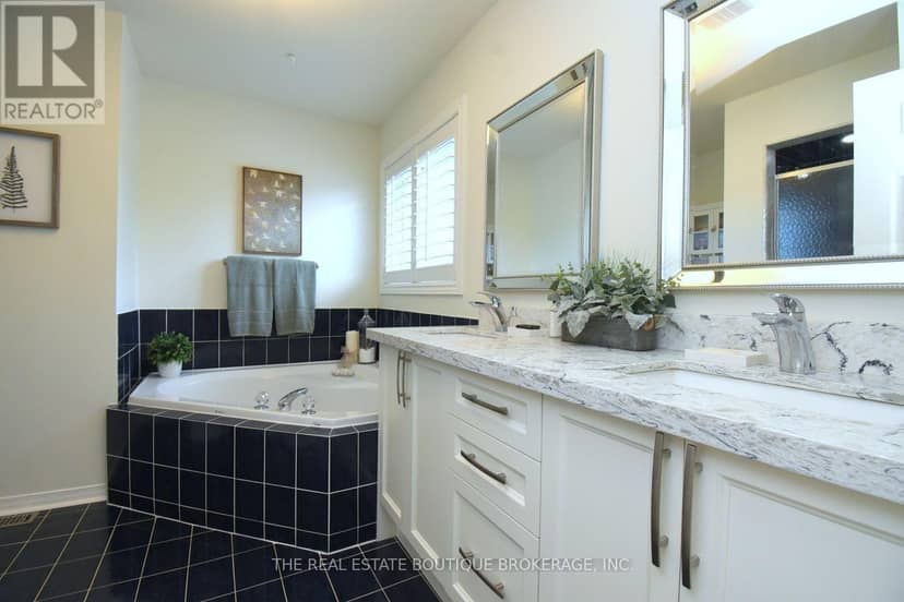 470 Amanda Crescent — photo 28 of 40