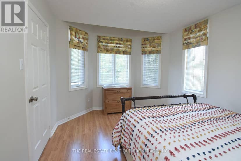 470 Amanda Crescent — photo 29 of 40