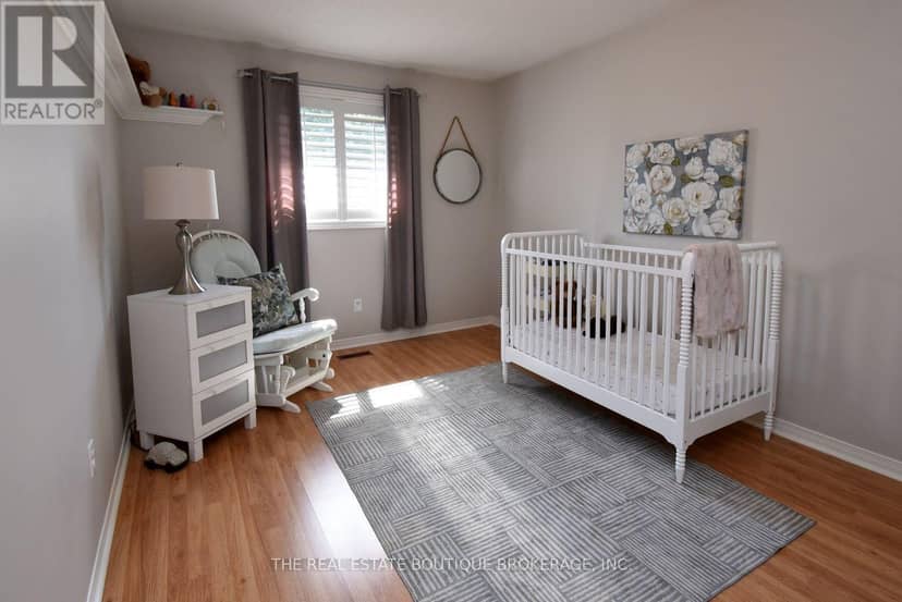 470 Amanda Crescent — photo 31 of 40
