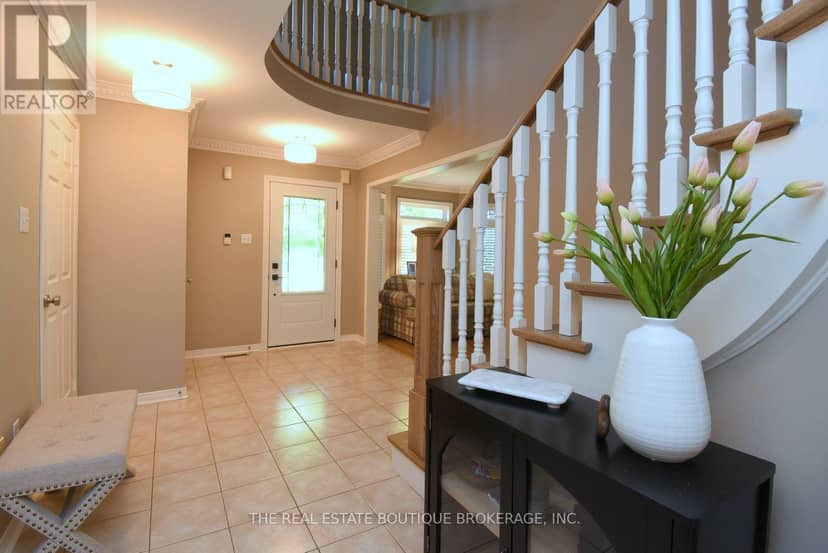 470 Amanda Crescent, Burlington, photo 6