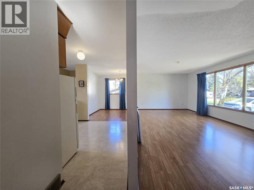366 Hudson AVENUE — photo 14 of 40