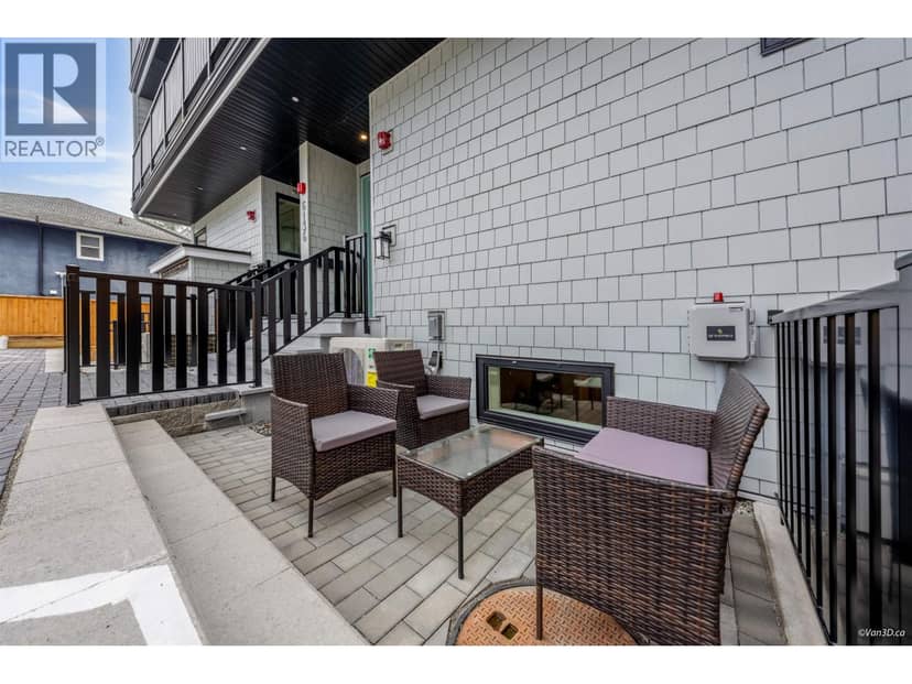 1 6136 IRMIN STREET, Burnaby, photo 2
