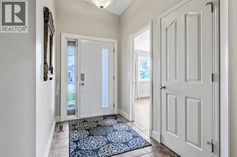 443 Riverside Green NW, High River, photo 2