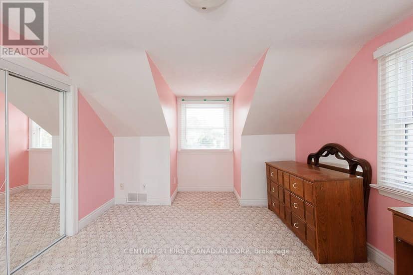 1010 Dearness Drive — photo 35 of 40