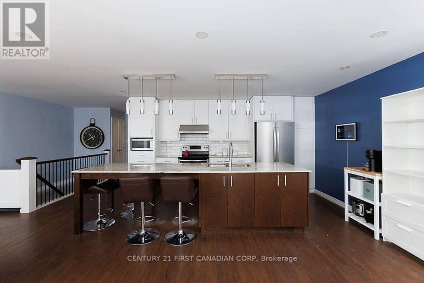 1010 Dearness Drive, London South, photo 8