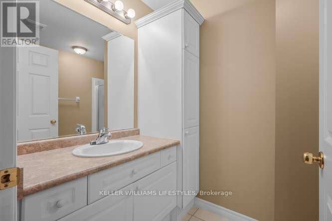 45 - 1241 Beaverbrook Avenue — photo 23 of 38